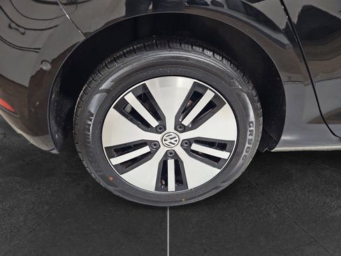Used 2019 Volkswagen e-Golf SEL Premium image 31