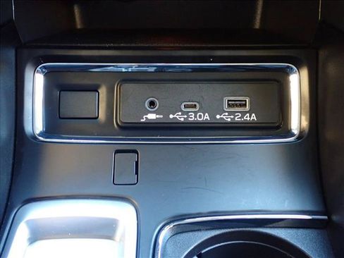 Certified 2025 Subaru Ascent Premium AWD/4WD image 20