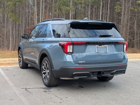 New 2026 Ford Explorer ST-Line image 5