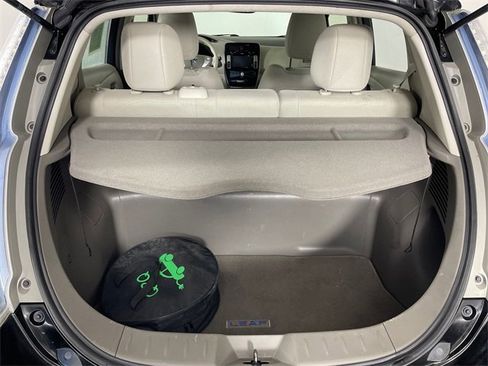 Used 2012 Nissan Leaf SL image 18