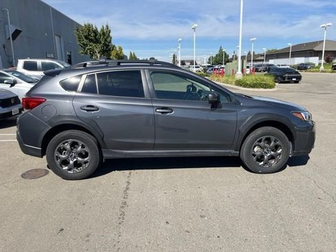 Used 2021 Subaru Crosstrek 2.5i Sport w/ Moonroof Package AWD/4WD image 3