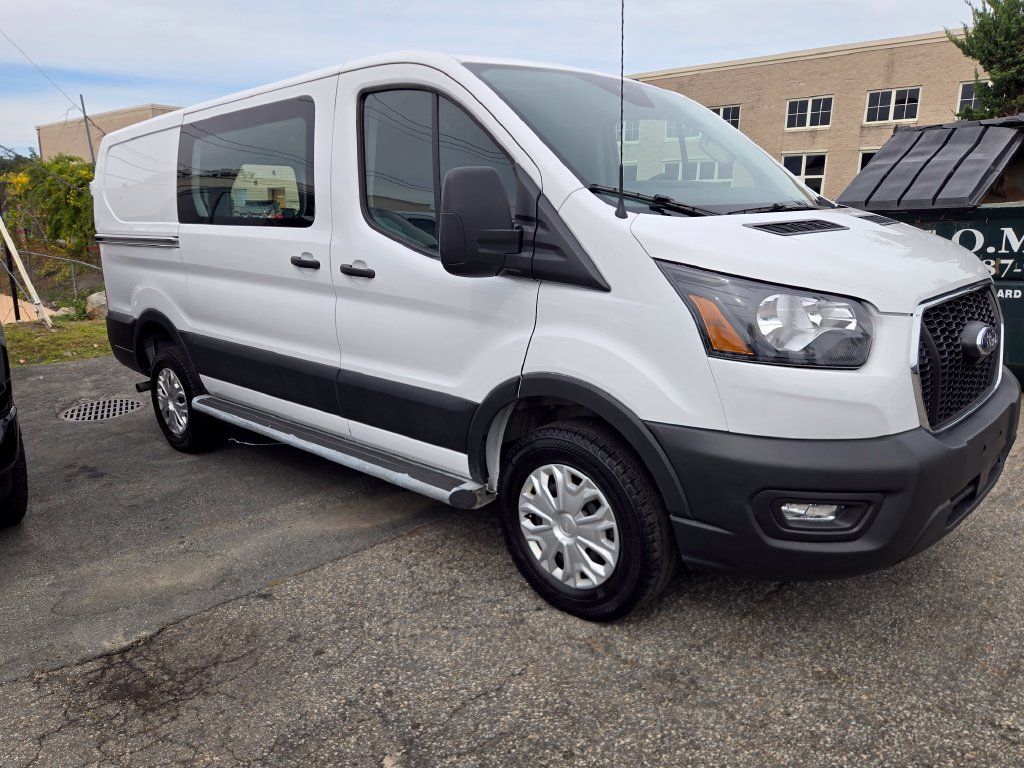 Used 2025 Ford Transit 250 Low Roof w/ Exterior Upgrade Package RWD image 4