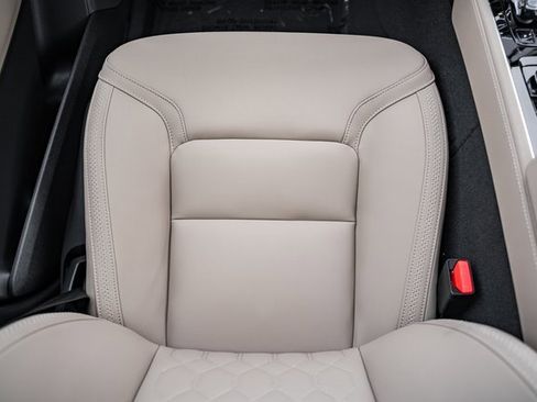 New 2026 Volvo XC90 B6 Plus w/ Protection Package Premier image 31