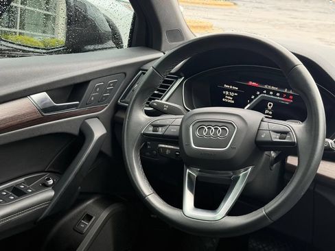 Used 2023 Audi Q5 2.0T Premium Plus w/ Premium Plus Package AWD/4WD image 14