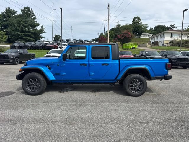 New 2026 Jeep Gladiator Sport AWD/4WD image 4