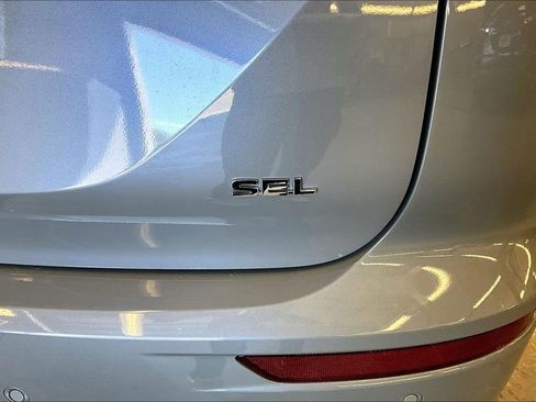 New 2026 Mitsubishi Outlander SEL FWD image 9