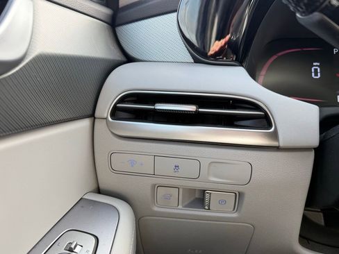 Used 2024 Hyundai Palisade SEL FWD image 12