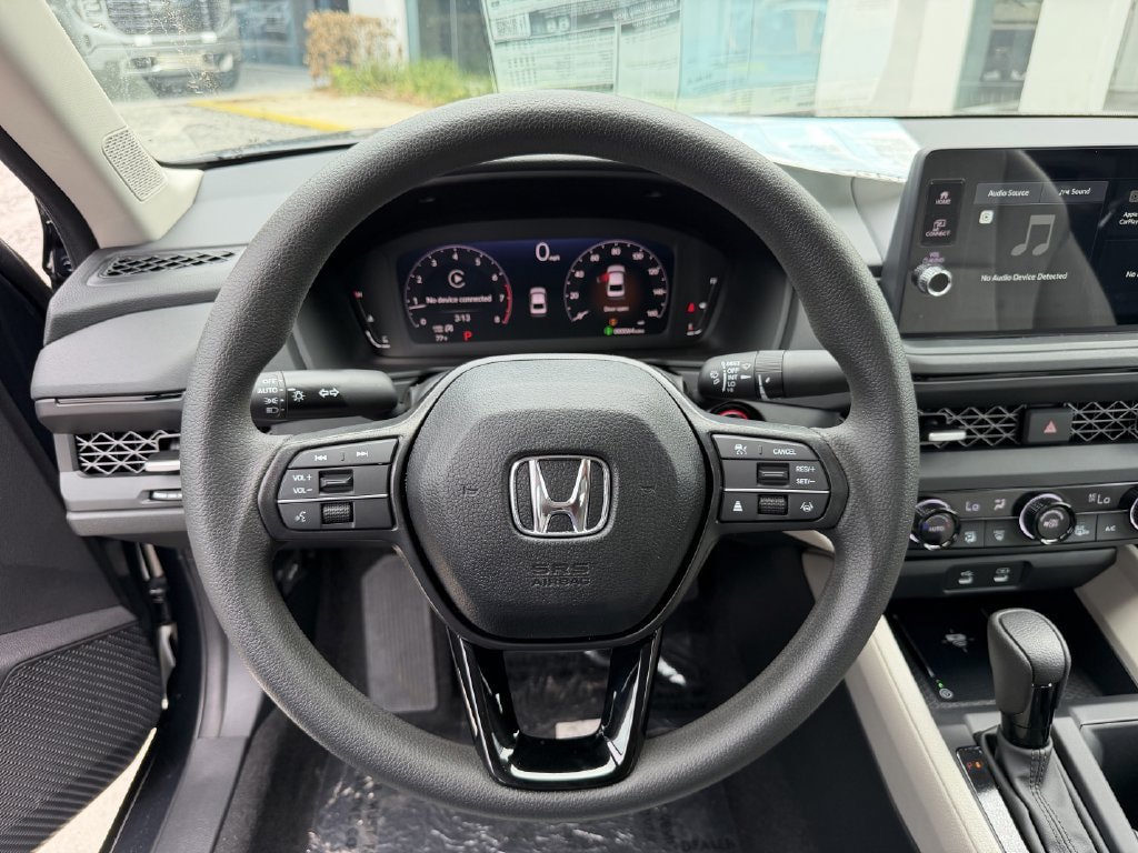 Used 2025 Honda Accord SE image 21