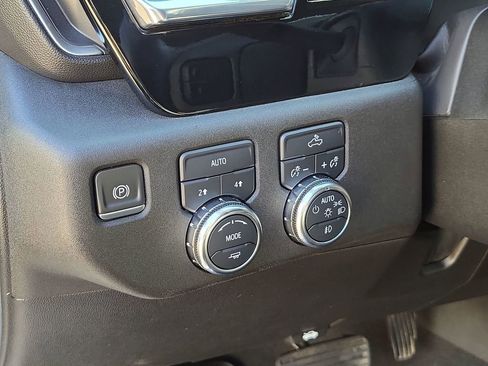 Certified 2024 GMC Sierra 1500 Elevation image 17