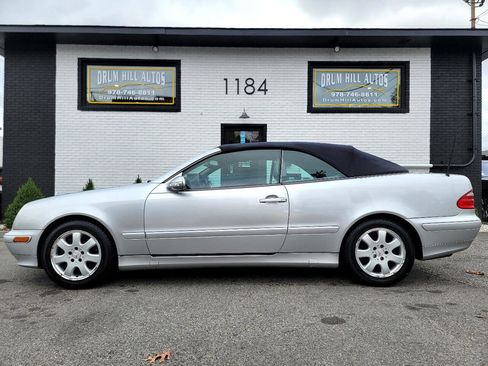 Used 2003 Mercedes-Benz CLK 320 Cabriolet image 2