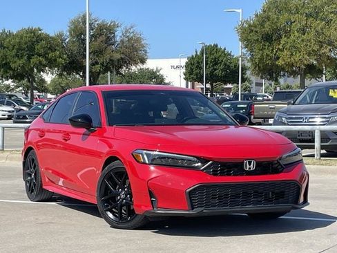 Certified 2025 Honda Civic Sport image 2