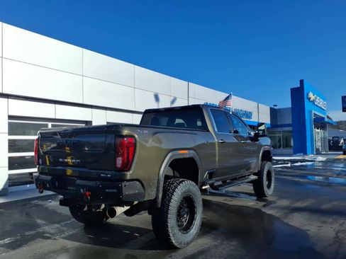 Used 2023 GMC Sierra 2500 SLE w/ SLE Convenience Package image 7