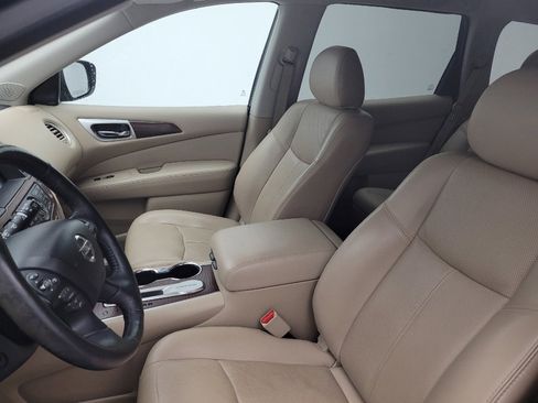 Used 2019 Nissan Pathfinder Platinum w/ Cargo Package FWD image 17
