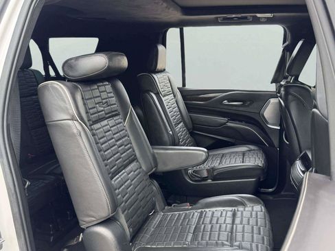 Used 2021 Cadillac Escalade ESV Premium Luxury Platinum AWD/4WD image 41