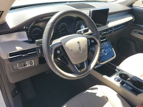 Certified 2022 Lincoln Corsair AWD w/ Premium Package image 13