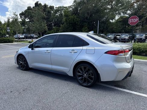 Used 2025 Toyota Corolla SE FWD image 12