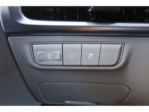 Certified 2025 Hyundai Tucson SEL FWD image 21