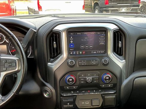 Used 2020 Chevrolet Silverado 1500 RST w/ Texas Edition AWD/4WD image 7