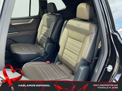 New 2026 GMC Acadia Denali Ultimate w/ LPO, Floor Liner Package image 34