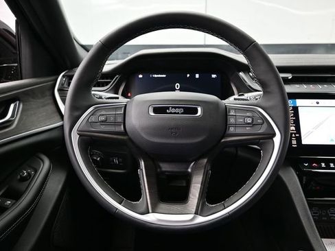 New 2026 Jeep Grand Cherokee L 4WD image 25