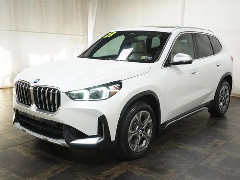 Certified 2023 BMW X1 xDrive28i w/ Convenience Package image 2
