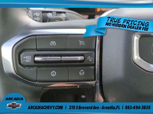 Used 2025 GMC Yukon Elevation AWD/4WD image 26