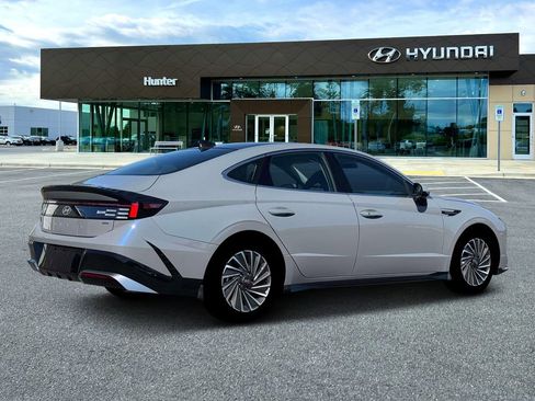 New 2026 Hyundai Sonata SEL FWD image 8