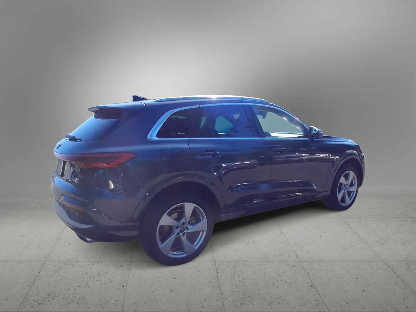 Certified 2025 Audi Q5 Premium Plus w/ Premium Plus AWD/4WD image 8