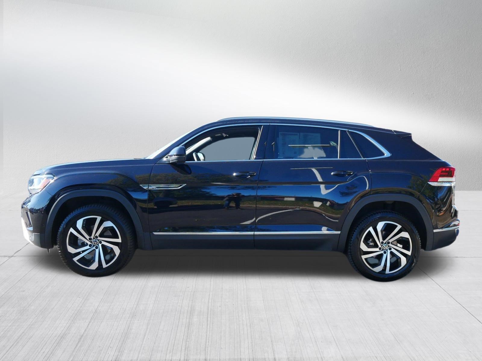 Used 2021 Volkswagen Atlas Cross Sport SEL Premium w/ Cross Sport MDO Package AWD/4WD image 4