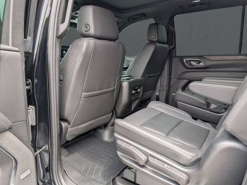 Used 2023 Chevrolet Suburban Z71 w/ Luxury Package AWD/4WD image 26