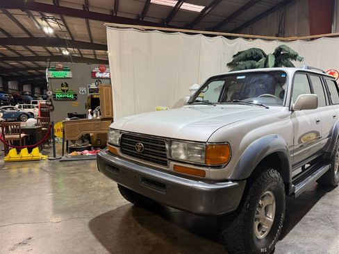 Used 1997 Toyota Land Cruiser image 9