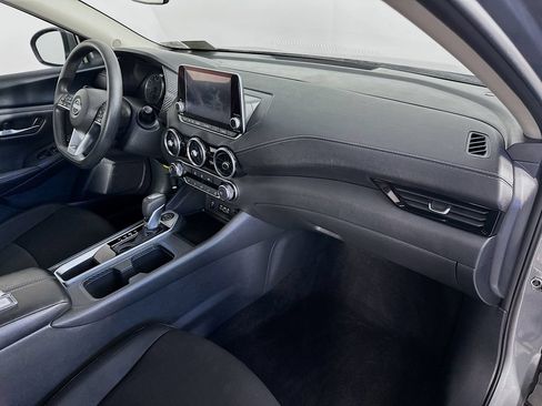 Used 2025 Nissan Sentra SV FWD image 31