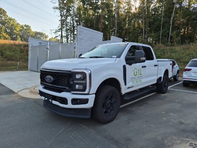 Used 2024 Ford F250 XL w/ STX Appearance Package AWD/4WD image 2