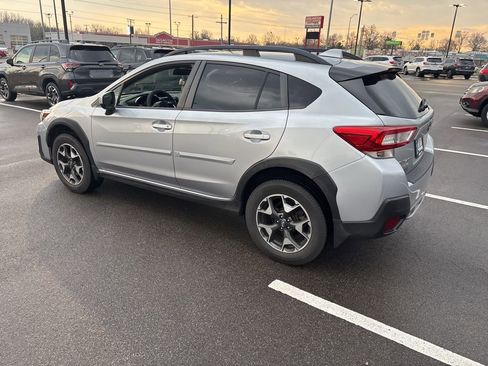 Used 2019 Subaru Crosstrek 2.0i Premium image 5