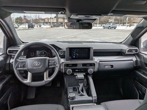 Certified 2025 Toyota 4Runner SR5 image 18