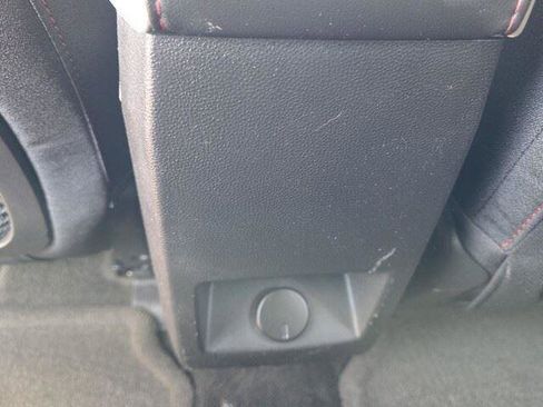 Used 2011 Chevrolet Equinox LT w/ Driver Convenience Package image 28