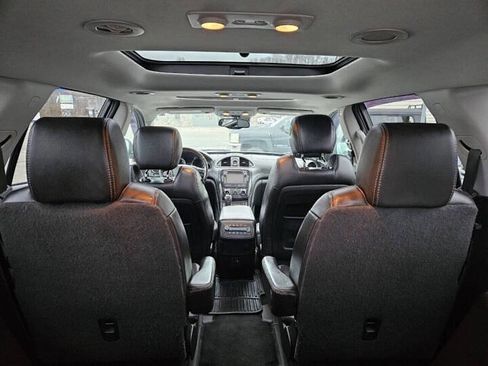 Used 2017 Buick Enclave Premium image 20