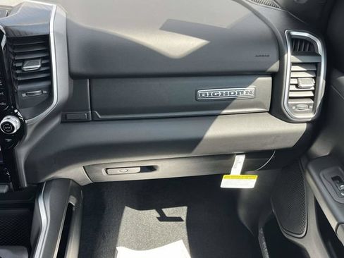 New 2027 RAM 1500 4x4 Crew Cab image 15
