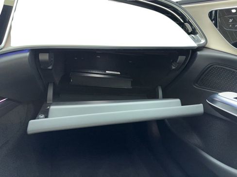 Used 2025 Mercedes-Benz E 350 Sedan image 27