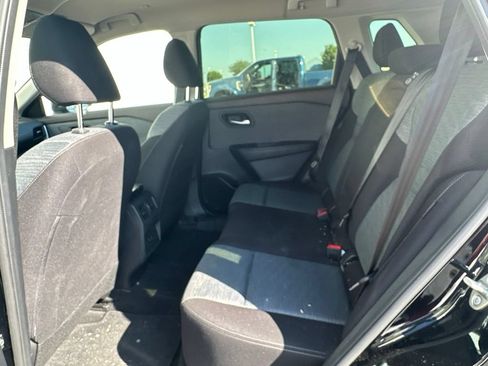 Used 2023 Nissan Rogue SV AWD/4WD image 18