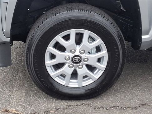 Certified 2025 Toyota Tacoma SR image 8