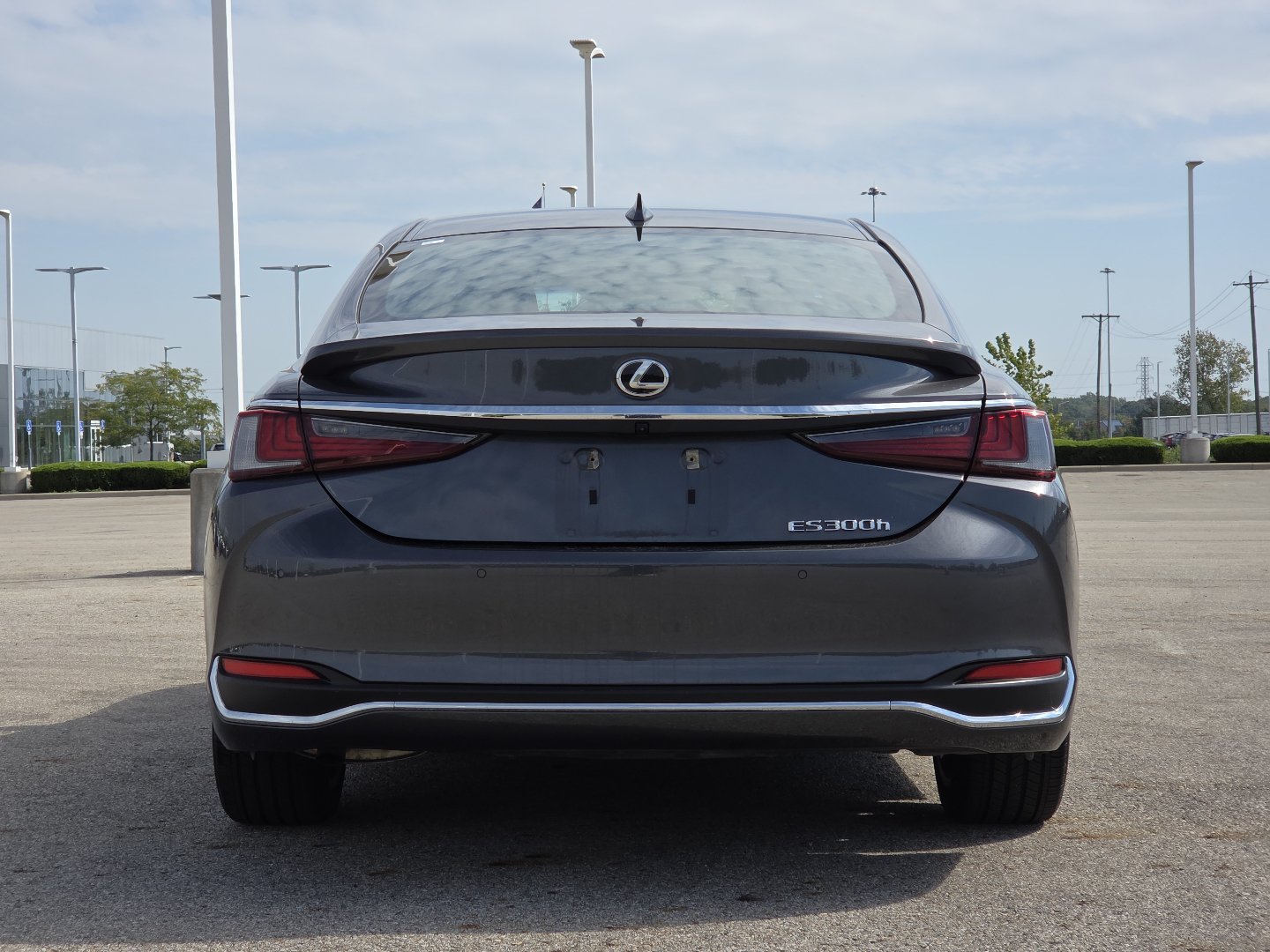 Used 2025 Lexus ES 300h w/ Premium Package FWD image 16
