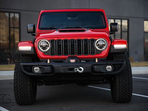 Used 2025 Jeep Wrangler Unlimited Rubicon 392 image 25