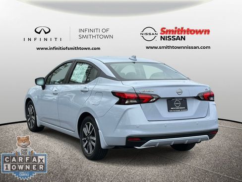 Used 2024 Nissan Versa SV w/ Trunk Package FWD image 8