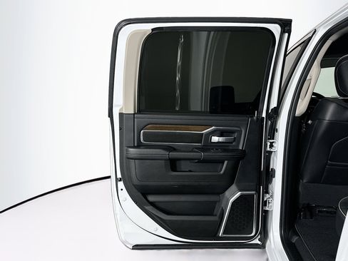 Used 2024 RAM 2500 Laramie image 26