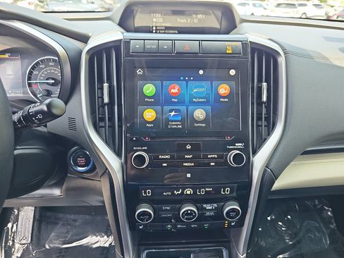 Used 2020 Subaru Ascent Limited w/ Technology Package AWD/4WD image 22
