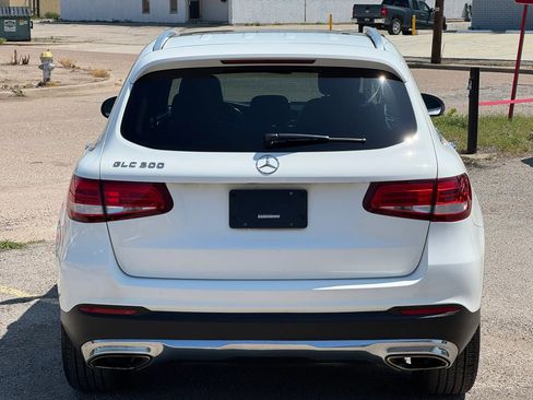 Used 2018 Mercedes-Benz GLC 300 image 5