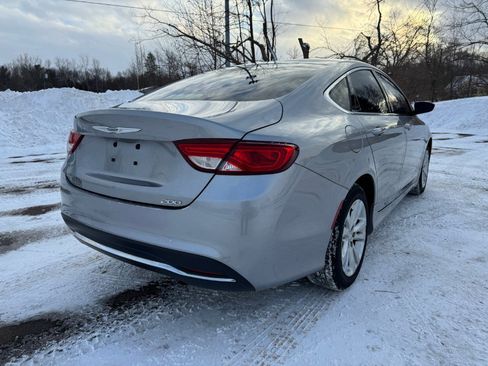 Used 2015 Chrysler 200 Limited image 5