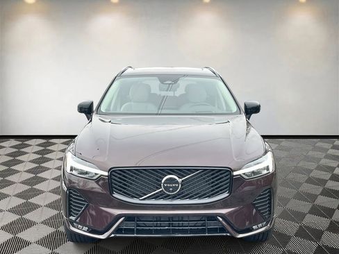 New 2026 Volvo XC60 B5 Ultra w/ Climate Package image 8