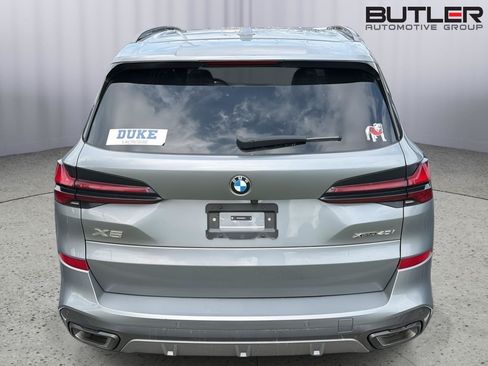 Used 2025 BMW X5 xDrive40i w/ M Sport Package AWD/4WD image 9